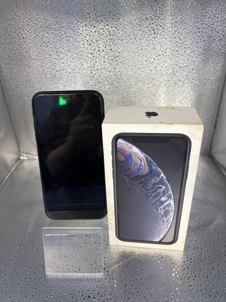 Купить Apple iPhone XR 64GB в Томск за 8800 руб.