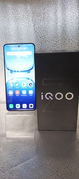 Купить iQOO Z10 12/256GB (I2407) Duos в Томск за 12900 руб.