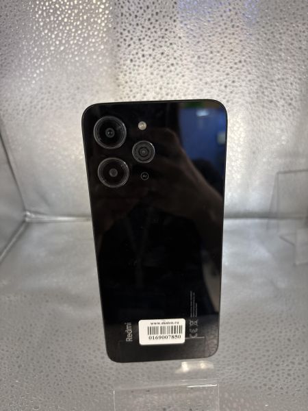 Купить Xiaomi Redmi 12 4/128GB (23053RN02Y) Duos в Томск за 3000 руб.