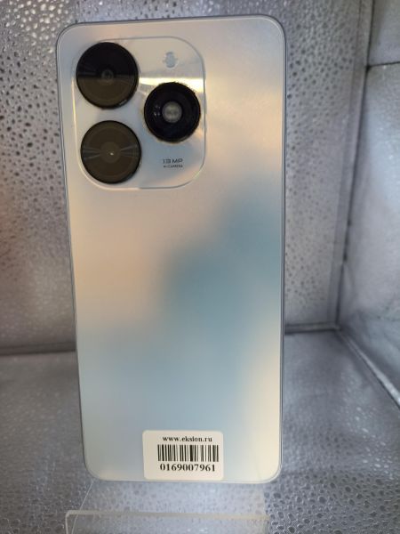 Купить TECNO Spark Go 2024 3/64GB (BG6) Duos в Томск за 1700 руб.