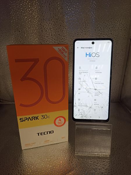 Купить TECNO Spark Go 2024 3/64GB (BG6) Duos в Томск за 1700 руб.