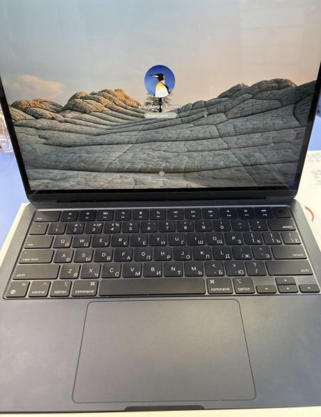 ноутбук Apple MacBook Air 13 2022 8/256GB (A2681) в Томск