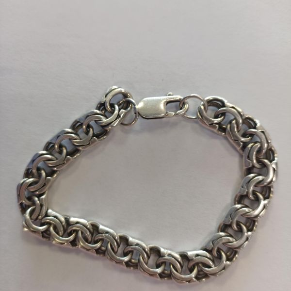 серебряный браслет Браслет серебро 925 24,99g, вес изделия 25g, длина 19 см в Иркутск