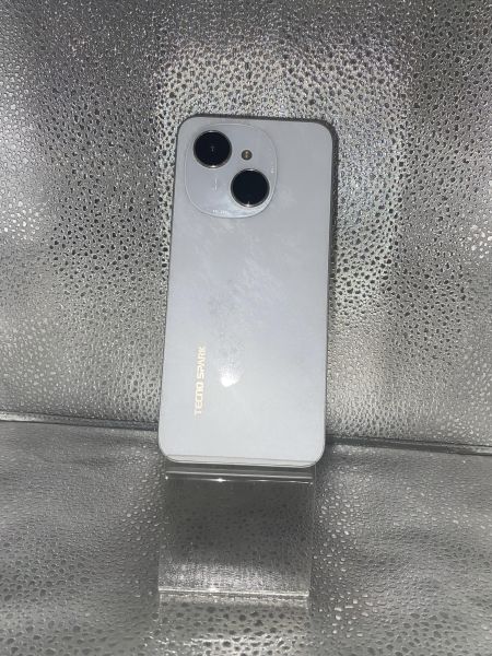 сотовый телефон TECNO Spark Go 1 3/64GB (KL4) Duos в Томск