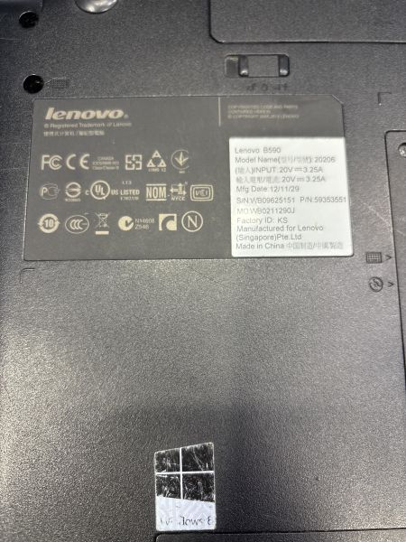ноутбук Lenovo IdeaPad B590 59353551 (3GB/HDD 250 GB) в Томск