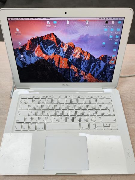 Купить Apple MacBook 13 Mid 2010 A1342 (P8600/8GB/240+120GB) в Томск за 8799 руб.