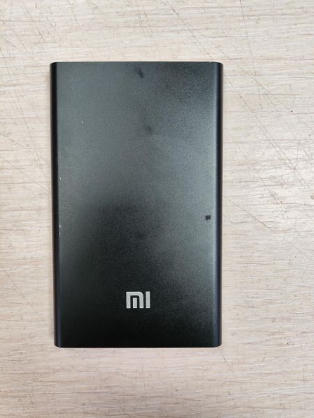 Купить Xiaomi Mi Power Bank 10000 (NDY-02-AN) (10000 mAh) в Томск за 349 руб.