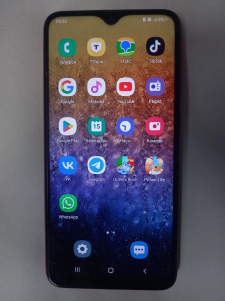 Купить Samsung Galaxy A10 2019 2/32GB (A105F) Duos в Томск за 2899 руб.