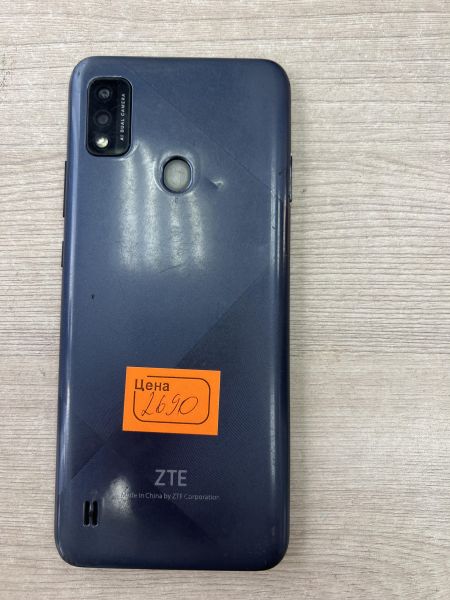 Купить ZTE Blade A51 2/32GB (A51RU) Duos в Иркутск за 2000 руб.
