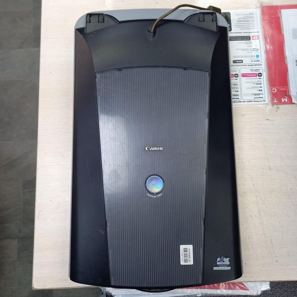 Купить Canon CanoScan 5200F в Томск за 500 руб.