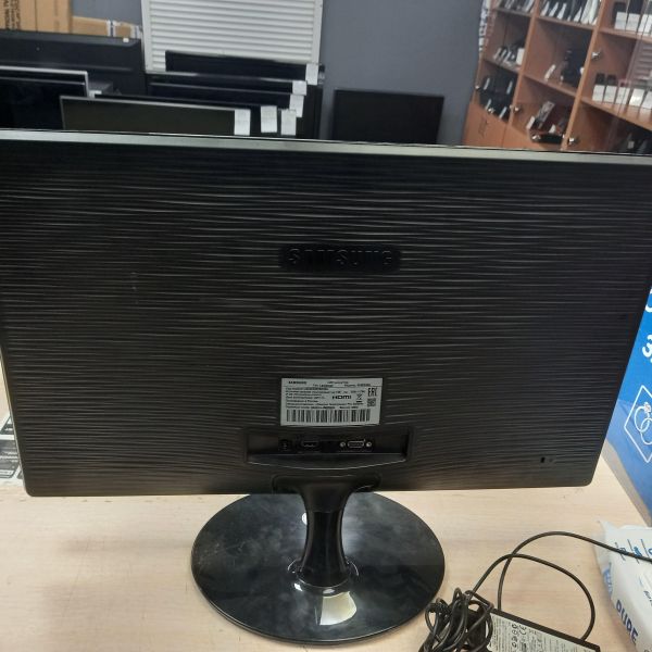 Купить Samsung S24D330H (LS24D330HSO/RU) в Томск за 4800 руб.