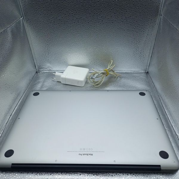 Купить Apple MacBook Pro 15 Mid 2015 16/256GB (A1398) в Томск за 18600 руб.