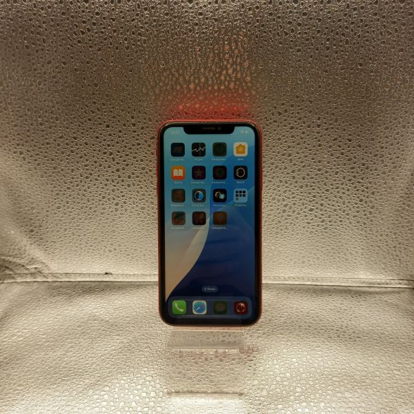 Купить Apple iPhone XR 64GB в Томск за 8350 руб.