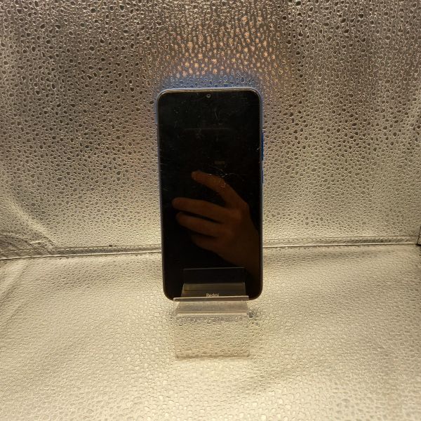 Купить Xiaomi Redmi 8 4/64GB (M1908C3IG) Duos в Томск за 1250 руб.