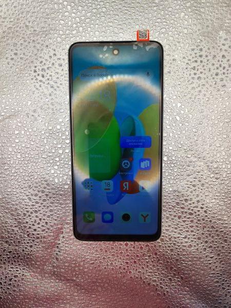 Купить TECNO Spark 20C 4/128GB (BG7n) Duos в Иркутск за 4500 руб.