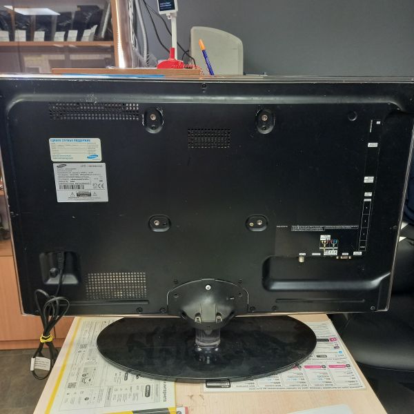Купить Samsung UE32C4000PW в Томск за 2600 руб.
