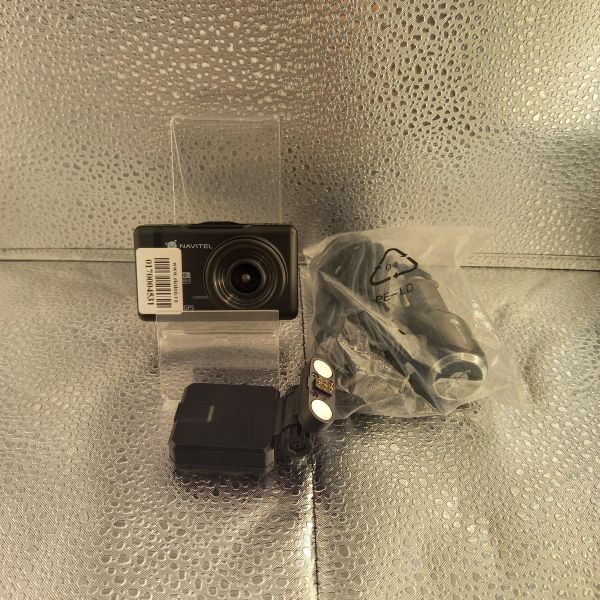 Купить Navitel R500 GPS с СЗУ в Томск за 2200 руб.