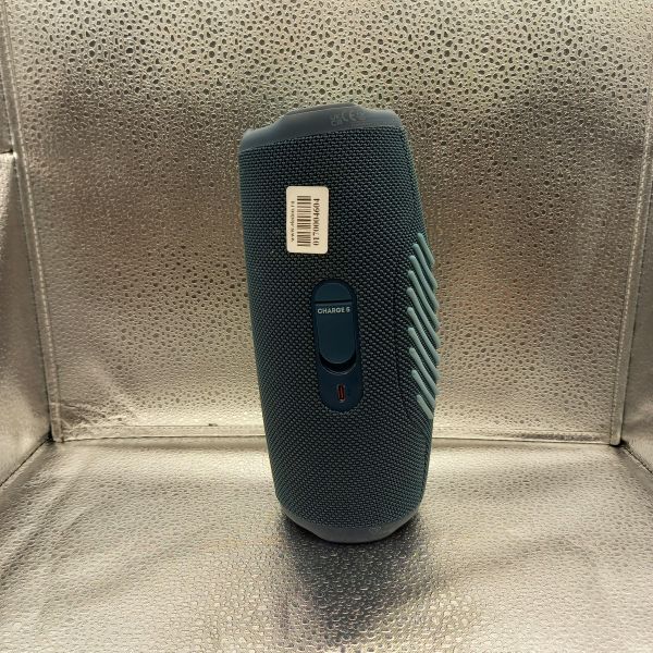 Купить JBL Charge 5 в Томск за 6200 руб.