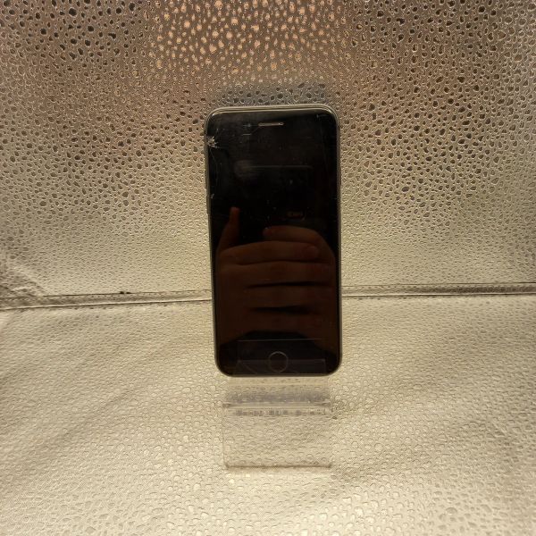Купить Apple iPhone 8 64GB в Томск за 3400 руб.