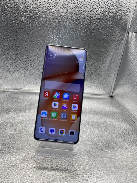 Купить Xiaomi Redmi Note 13 Pro+ 12/512GB (23090RA98G) Duos в Томск за 25300 руб.