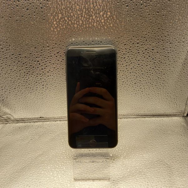 Купить Apple iPhone 8 Plus 64GB в Томск за 6200 руб.