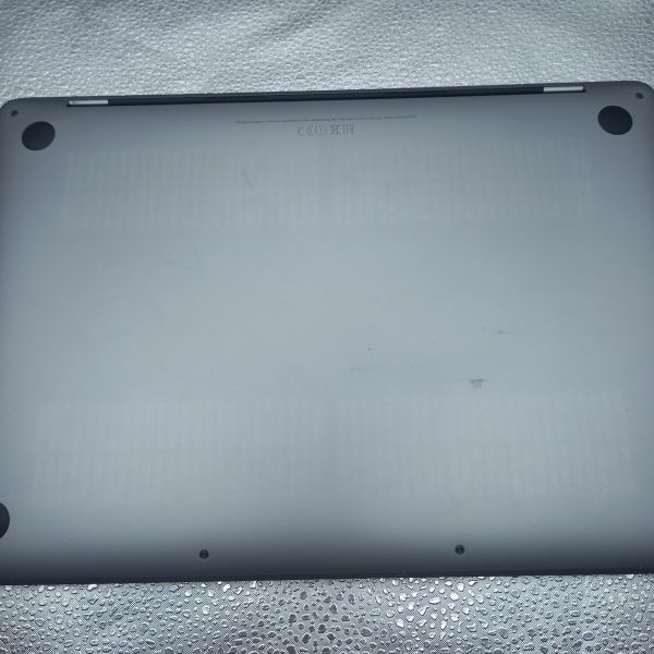 Купить Apple MacBook Pro 13 2017 (A1708, Iris Plus 640/8/128GB) в Томск за 17200 руб.