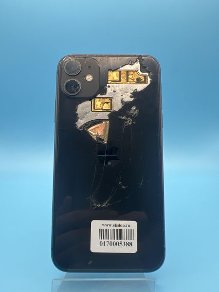 Купить Apple iPhone 11 64GB в Томск за 8100 руб.