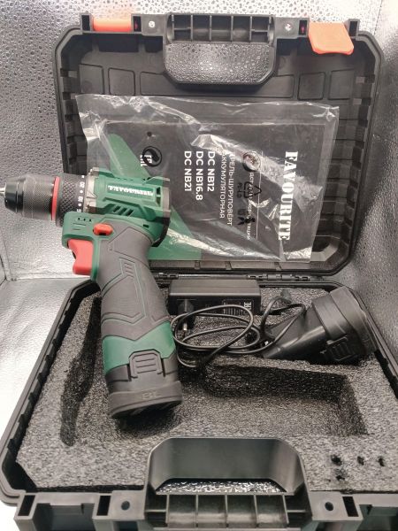 Купить FAVOURITE DC NB16.8  с СЗУ в Томск за 3100 руб.