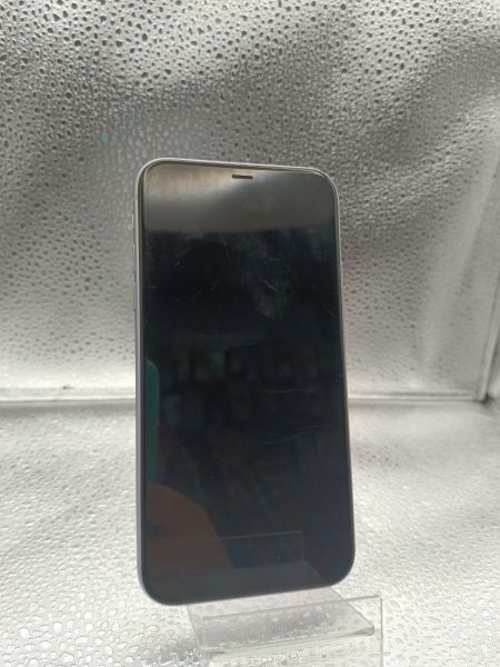 Купить Apple iPhone 11 64GB в Томск за 11800 руб.