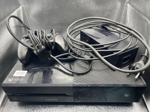 Купить Microsoft Xbox One 500GB (1540) в Томск за 8100 руб.