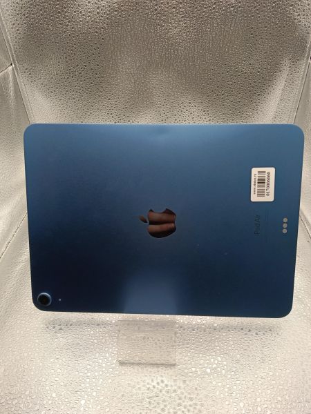 Купить Apple iPad Air 5 2022 64GB (A2588) (без SIM) в Томск за 37200 руб.