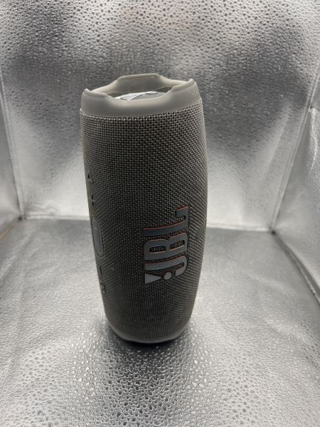 Купить JBL Charge 5 в Томск за 4800 руб.