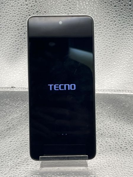 Купить TECNO Spark 20 8/256GB (KJ5n) Duos в Томск за 5800 руб.