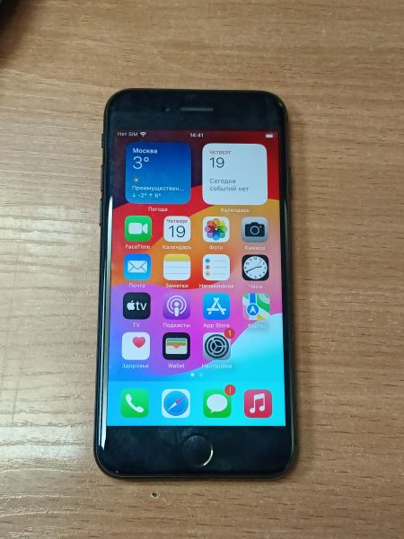 Купить Apple iPhone SE 2nd gen. 2020 64GB в Томск за 4200 руб.