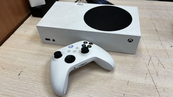 игровая приставка Microsoft Xbox Series S 512GB (1883) в Томск