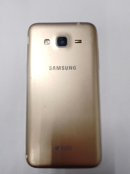 Купить Samsung Galaxy J3 2016 (J320F) Duos в Новосибирск за 1299 руб.