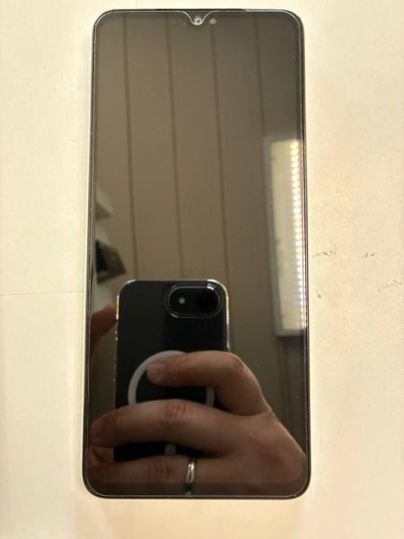 Купить Xiaomi Redmi A3x 3/64GB (24048RN6CG) Duos в Новосибирск за 3800 руб.