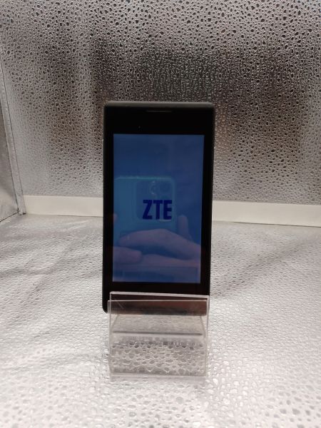 Купить ZTE V815W Duos в Новосибирск за 800 руб.