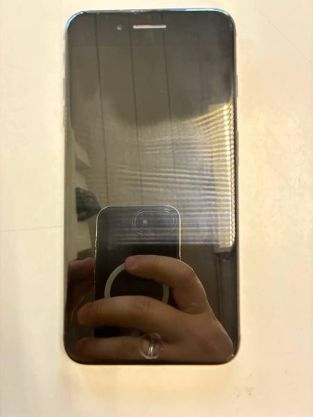 Купить Apple iPhone 7 Plus 32GB в Новосибирск за 4000 руб.