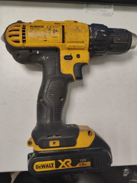 Купить DeWALT DCD771-KS с СЗУ в Новосибирск за 3400 руб.