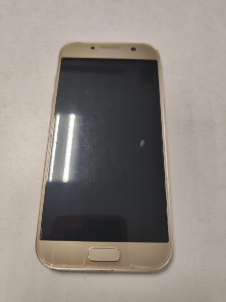 Купить Samsung Galaxy A5 2017 3/32GB (A520F) Duos в Новосибирск за 1950 руб.