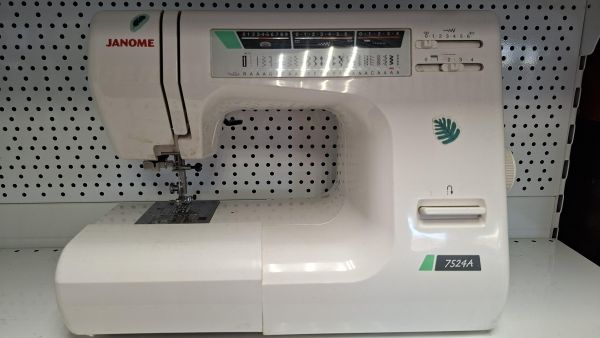 Купить Janome 7524A в Новосибирск за 10600 руб.