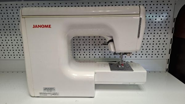 Купить Janome 7524A в Новосибирск за 10600 руб.