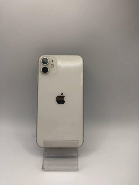 Купить Apple iPhone 11 64GB в Новосибирск за 13900 руб.