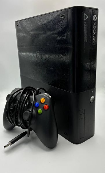 Купить Microsoft Xbox 360 E 500GB (1538) в Новосибирск за 4400 руб.