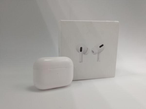 Купить Apple AirPods Pro (A2083, A2084) в Новосибирск за 4200 руб.