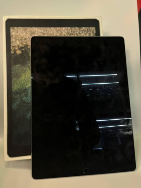 Купить Apple iPad Pro 2 2017 256GB (A1670) (без SIM) в Новосибирск за 12100 руб.