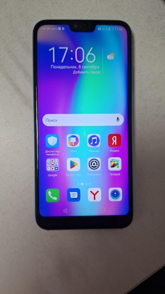 Купить Honor 10 4/64GB (COL-L29) Duos в Новосибирск за 3700 руб.
