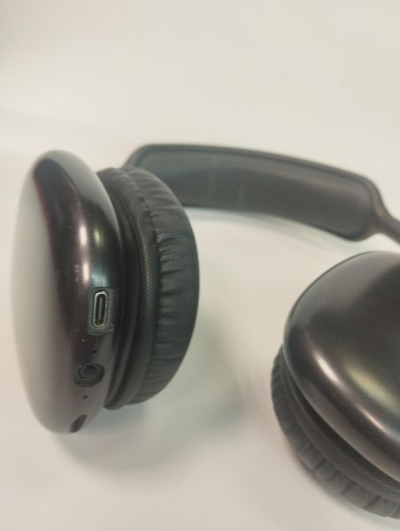 Купить Hoco W35 Air в Новосибирск за 700 руб.