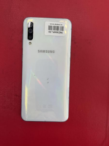 Купить Samsung Galaxy A50 2019 6/128GB (A505FM) Duos в Усть-Илимск за 3799 руб.